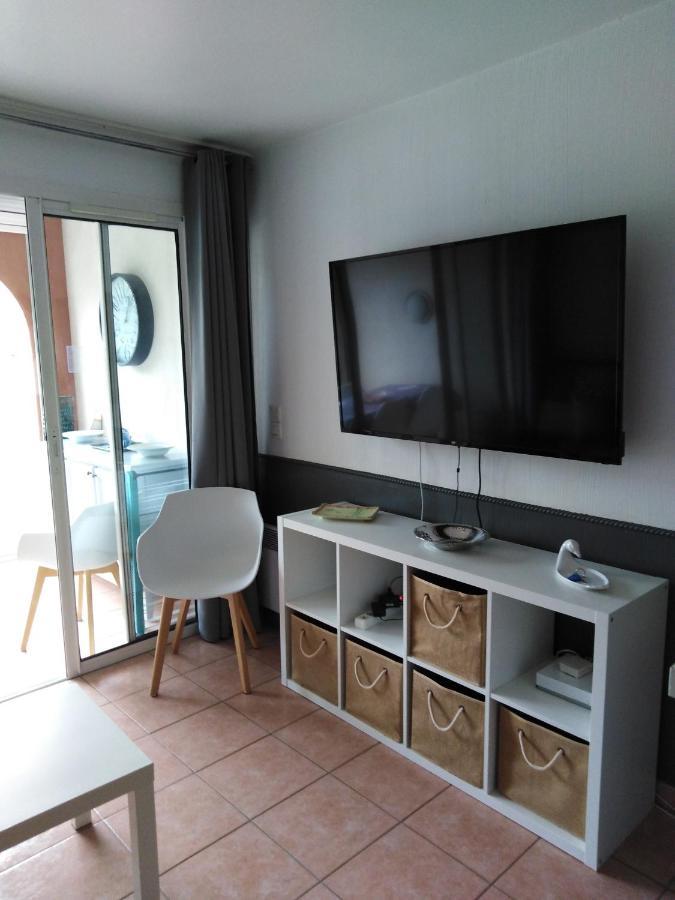 Appartement T2 Avec Piscine A 100 M De La Plage 식스포즈레스플라지스 외부 사진