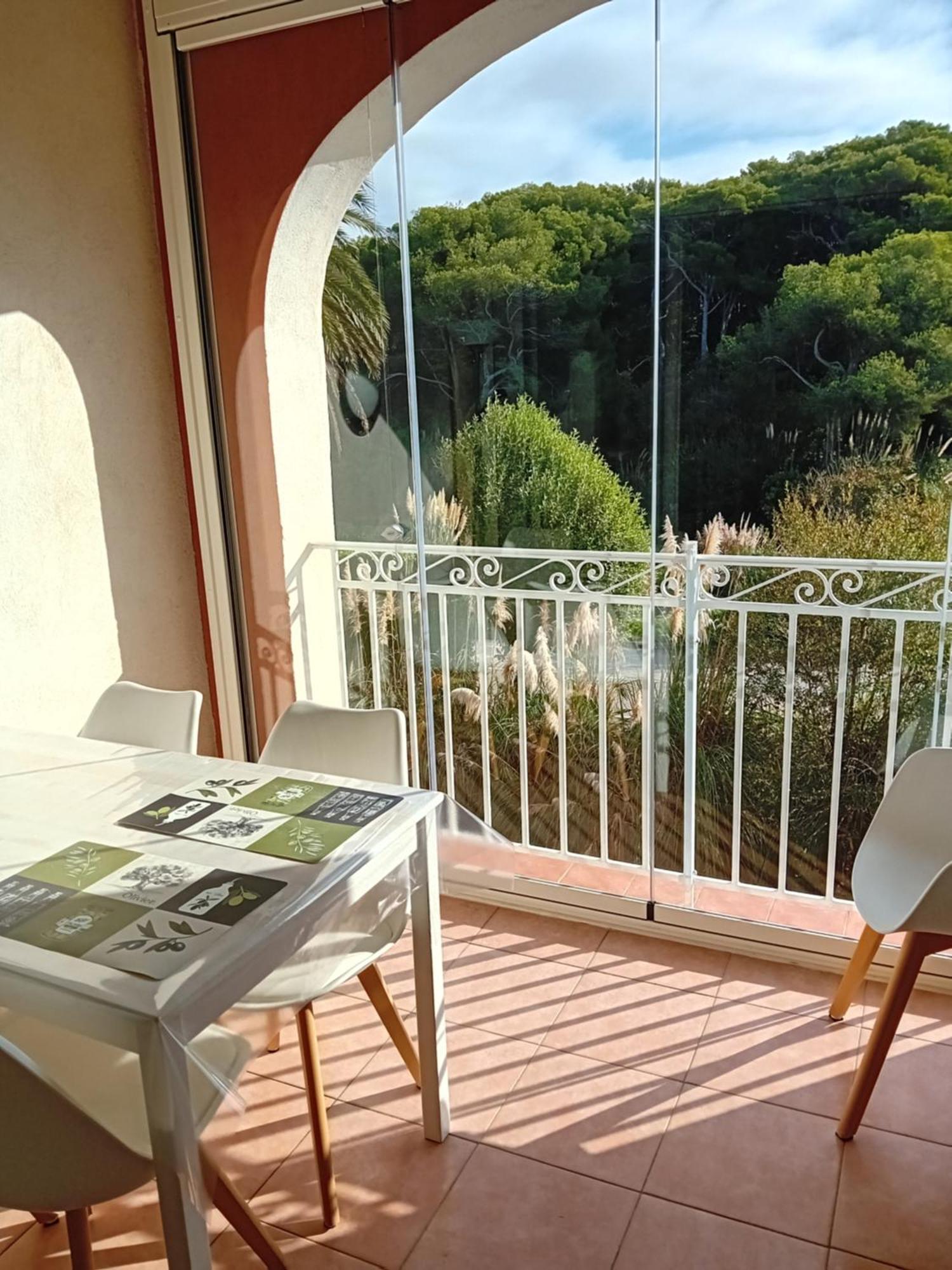 Appartement T2 Avec Piscine A 100 M De La Plage 식스포즈레스플라지스 외부 사진