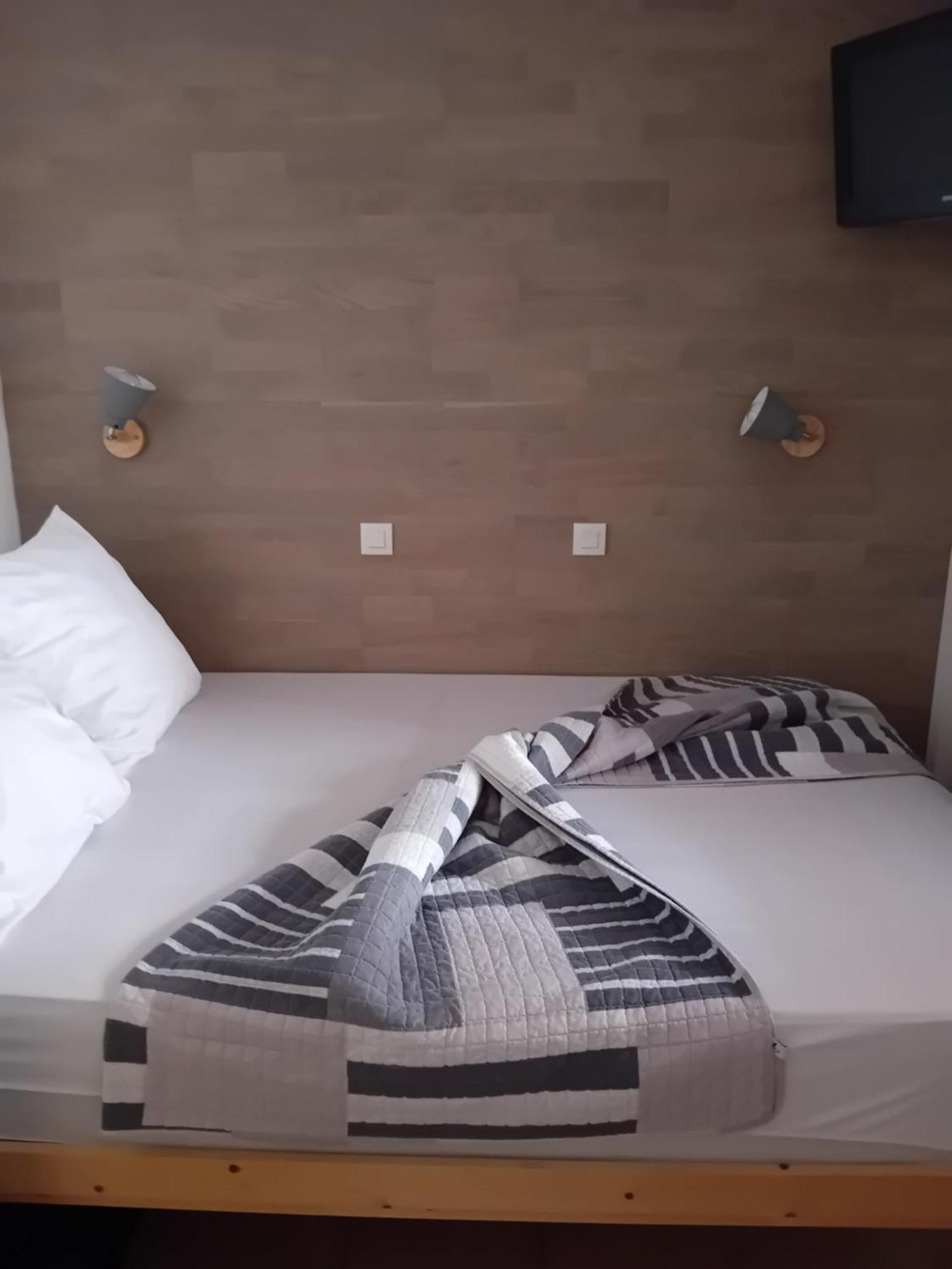 Appartement T2 Avec Piscine A 100 M De La Plage 식스포즈레스플라지스 외부 사진